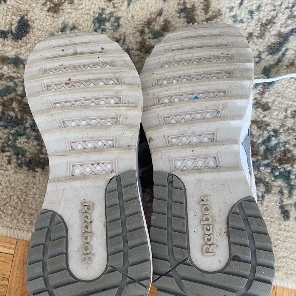 Reebok White and Gray Sneakers - Picture 7 of 7